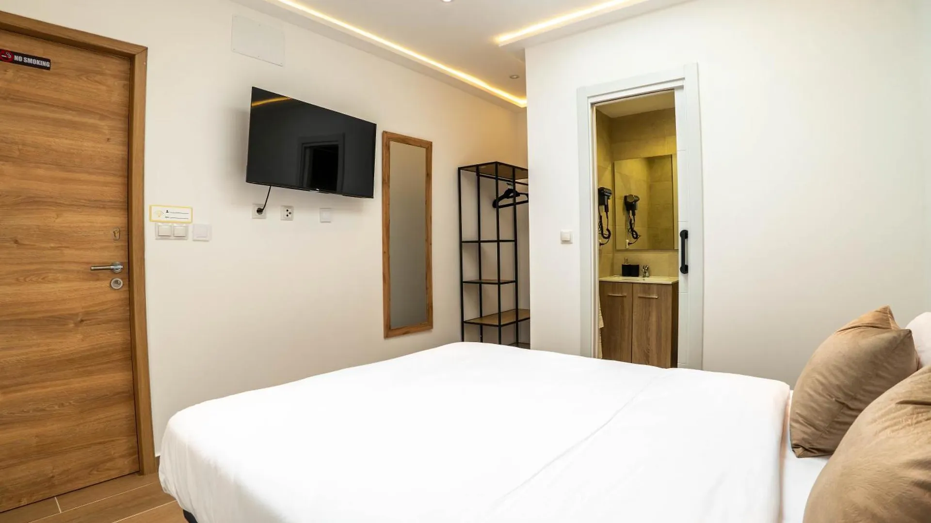 Homestay Novaotel Malaga Spain